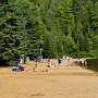 <palign=center> Parc national La Mauricie, la plage du lac Édouard, d'où part également le sentier du lac Étienne